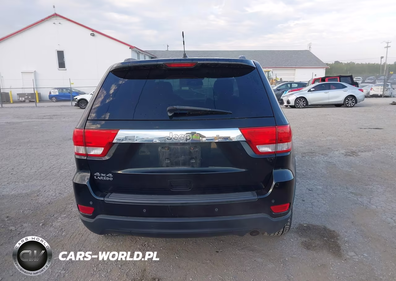 2013 Jeep Grand Cherokee Laredo VIN:1C4RJFAG6DC518380 - 16