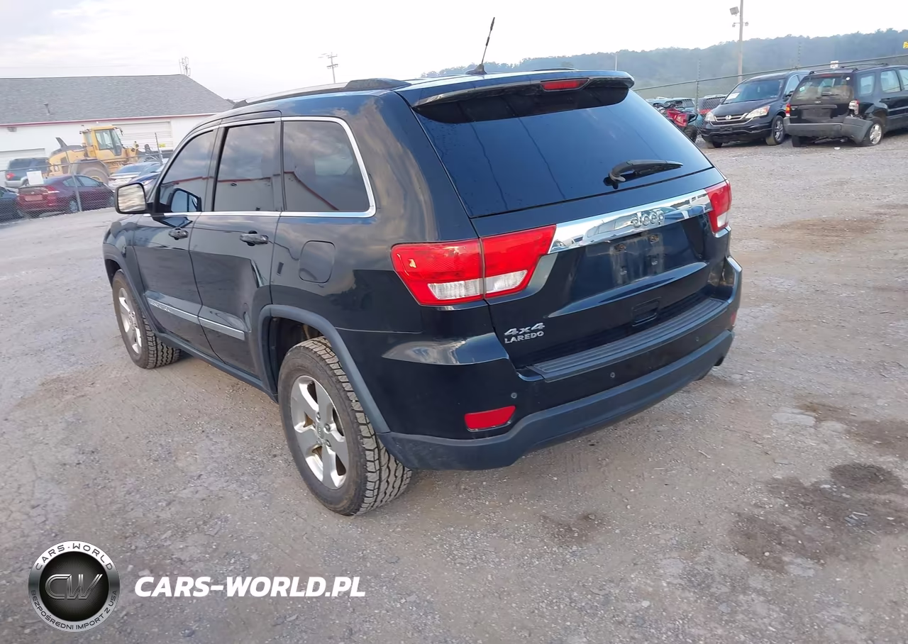 2013 Jeep Grand Cherokee Laredo VIN:1C4RJFAG6DC518380 - 3
