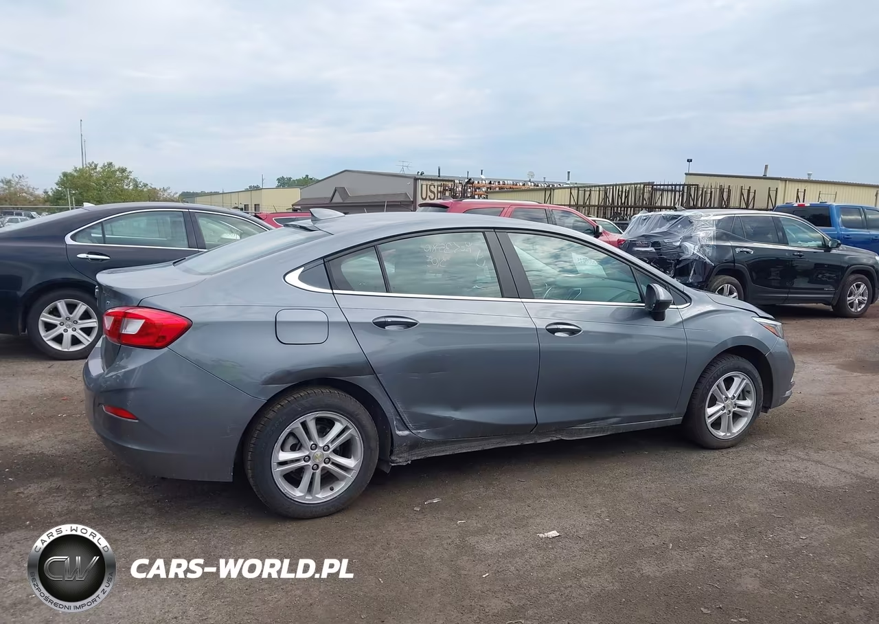 2018 Chevrolet Cruze Lt Auto VIN:1G1BE5SM4J7183105 - 13