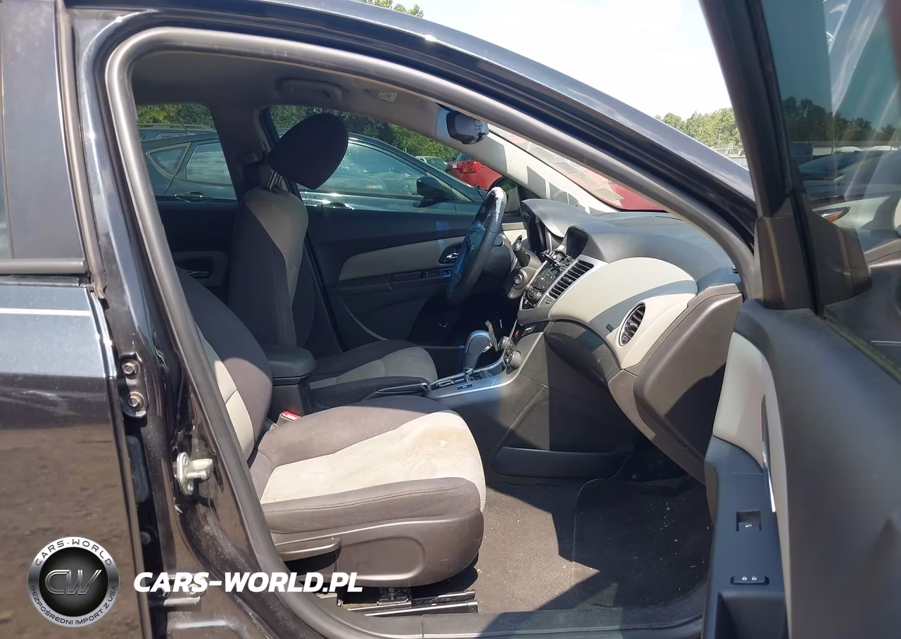 2015 Chevrolet Cruze Ls Auto VIN:1G1PA5SH4F7133462 - 5