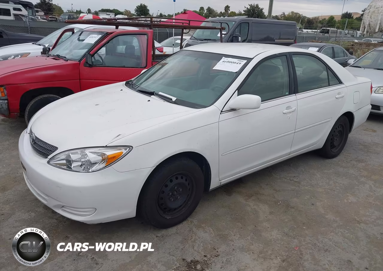 2002 Toyota Camry Le VIN:JTDBE30K420102854 - 2
