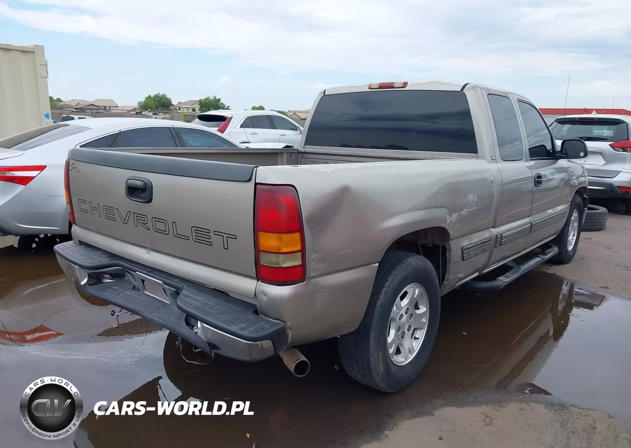 2002 Chevrolet Silverado 1500 VIN:2GCEC19T121268157 - 4