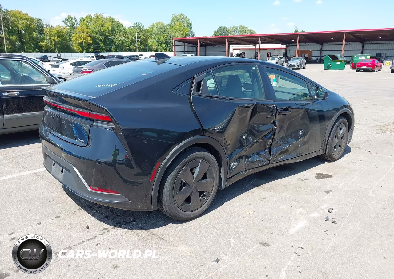 2024 Toyota Prius Le VIN:JTDACAAU9R3023923 - 4