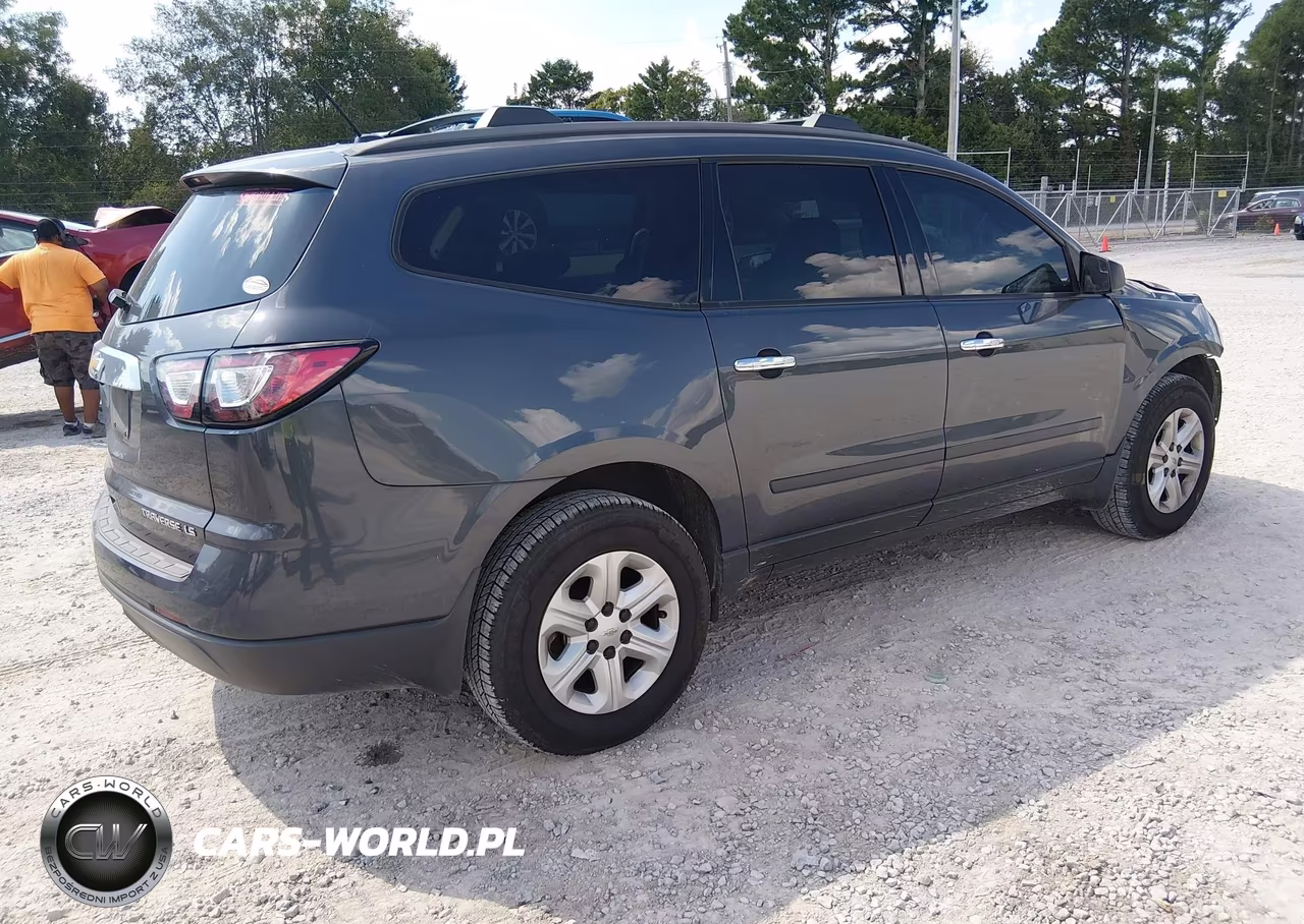 2014 Chevrolet Traverse Ls VIN:1GNKRFKD0EJ134663 - 4