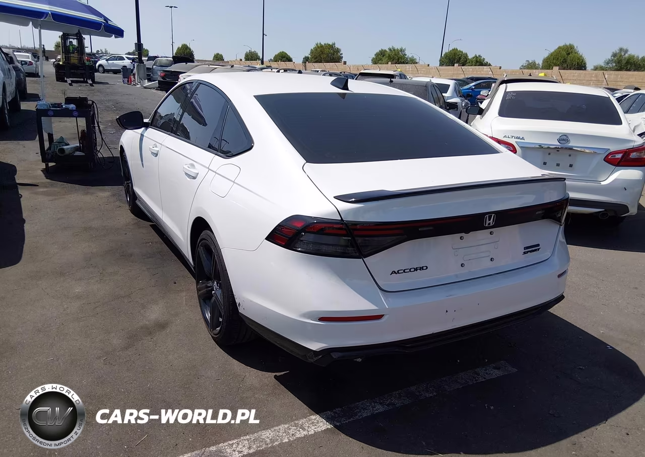 2026 Honda Accord Hybrid Sport-L VIN:1HGCY2F78TA038582 - 3