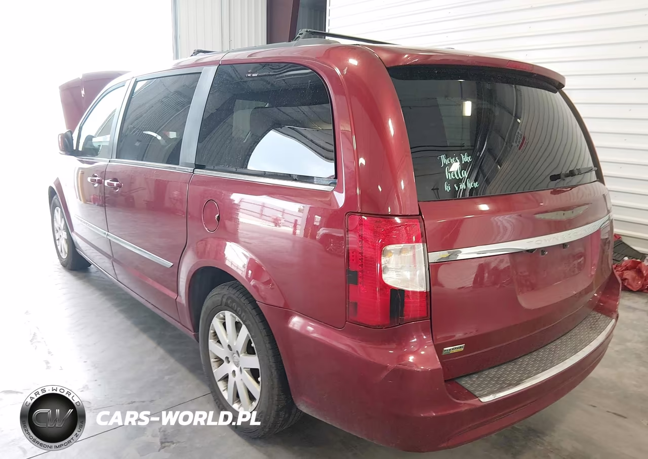 2015 Chrysler Town & Country Touring VIN:2C4RC1BG2FR565556 - 13