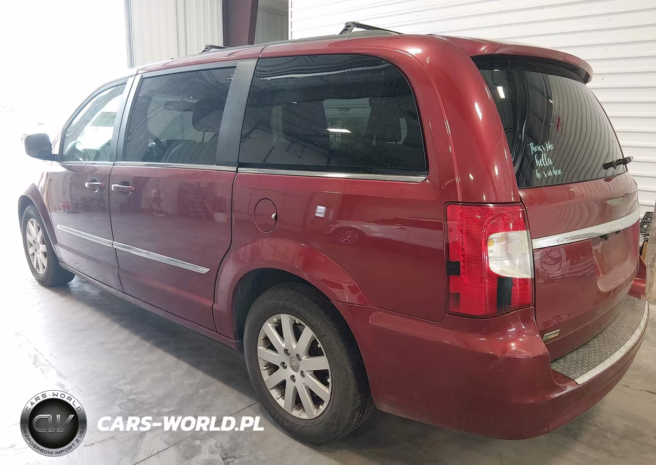 2015 Chrysler Town & Country Touring VIN:2C4RC1BG2FR565556 - 3