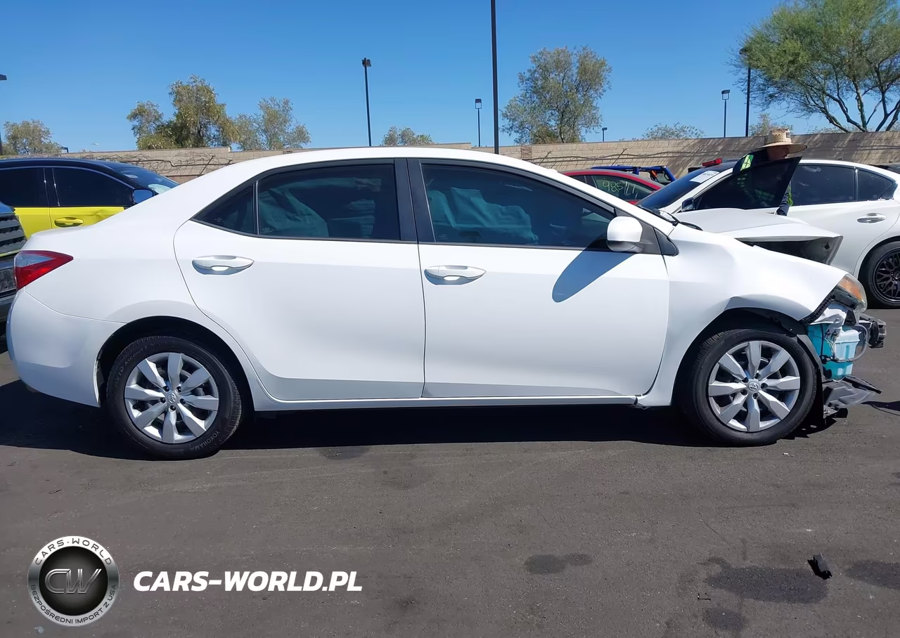 2015 Toyota Corolla Le VIN:5YFBURHE6FP295959 - 14