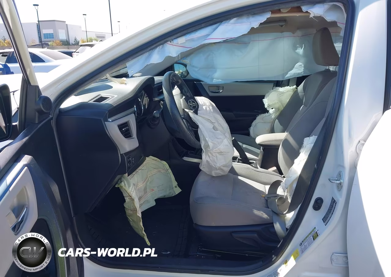 2015 Toyota Corolla Le VIN:5YFBURHE6FP295959 - 5