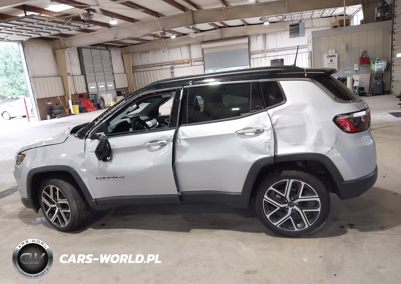 2025 Jeep Compass Limited 4X4 VIN:3C4NJDCN2ST608092 - 14