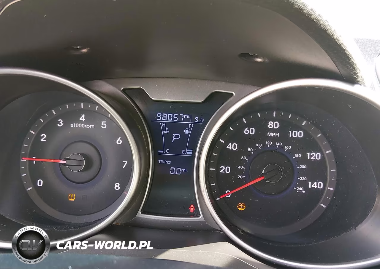 2017 Hyundai Veloster VIN:KMHTC6AD2HU310546 - 7