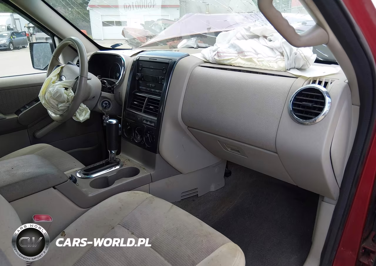 2007 Ford Explorer Xlt VIN:1FMEU73E07UB68259 - 5
