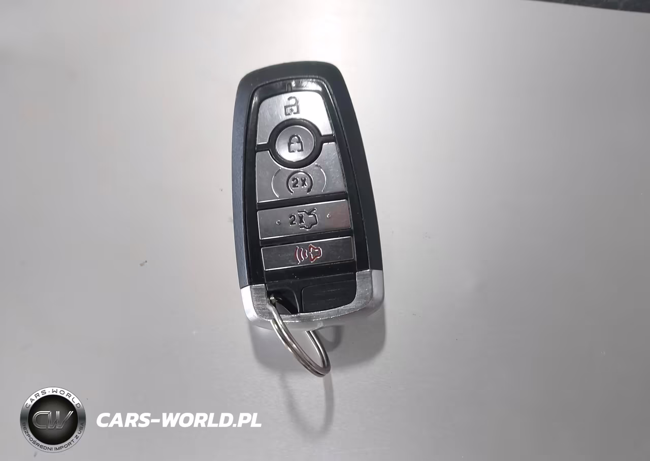 2017 Ford Fusion Titanium VIN:3FA6P0D91HR407843 - 11
