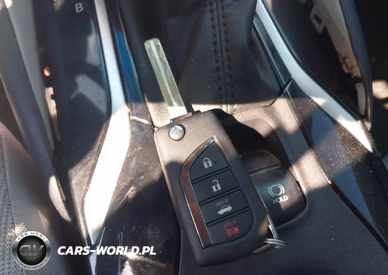 2022 Toyota Corolla Le VIN:5YFEPMAE7NP379238 - 11