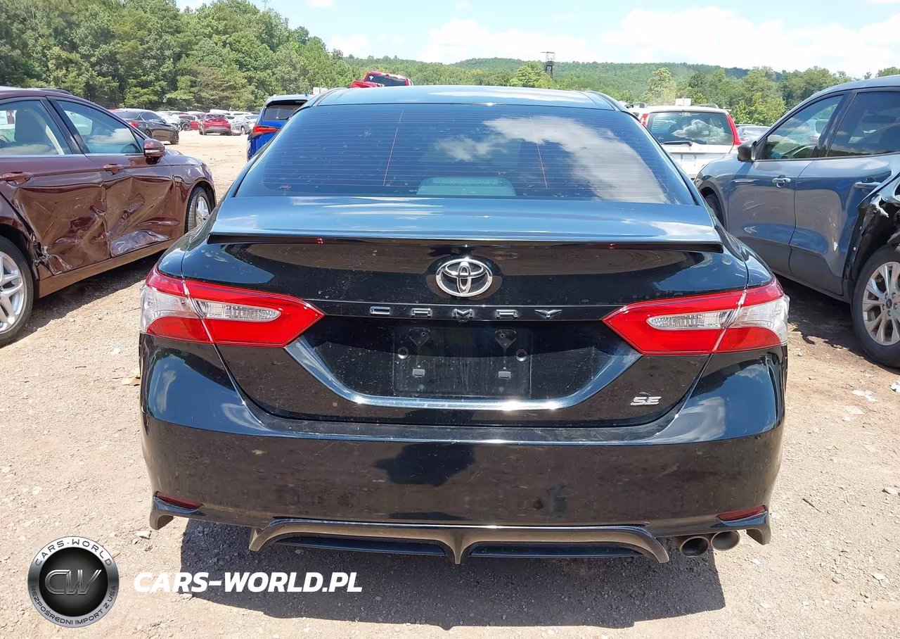 2018 Toyota Camry Se VIN:4T1B11HK1JU629242 - 16