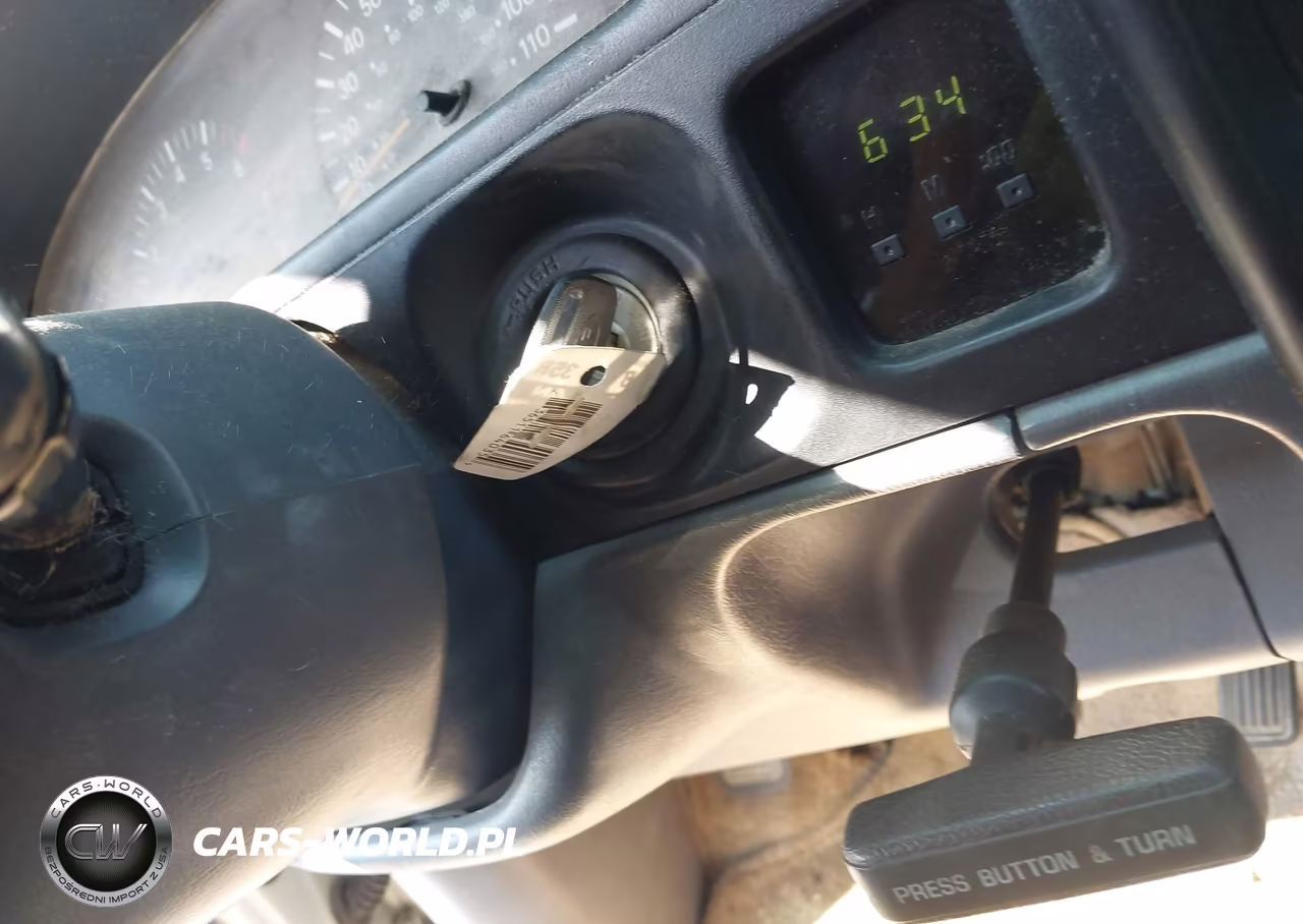 2000 Toyota Tacoma Base V6 VIN:4TAWN72N2YZ636547 - 11