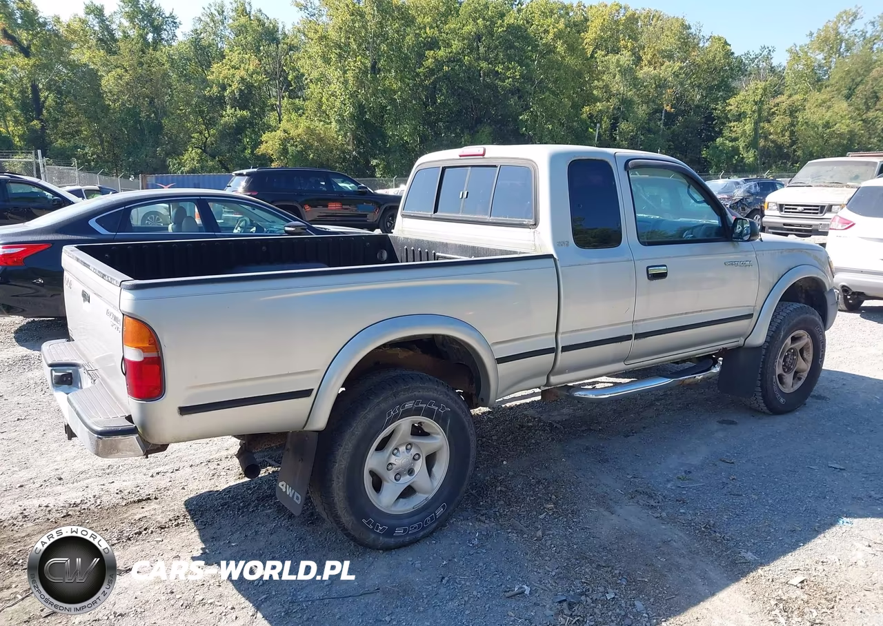 2000 Toyota Tacoma Base V6 VIN:4TAWN72N2YZ636547 - 4