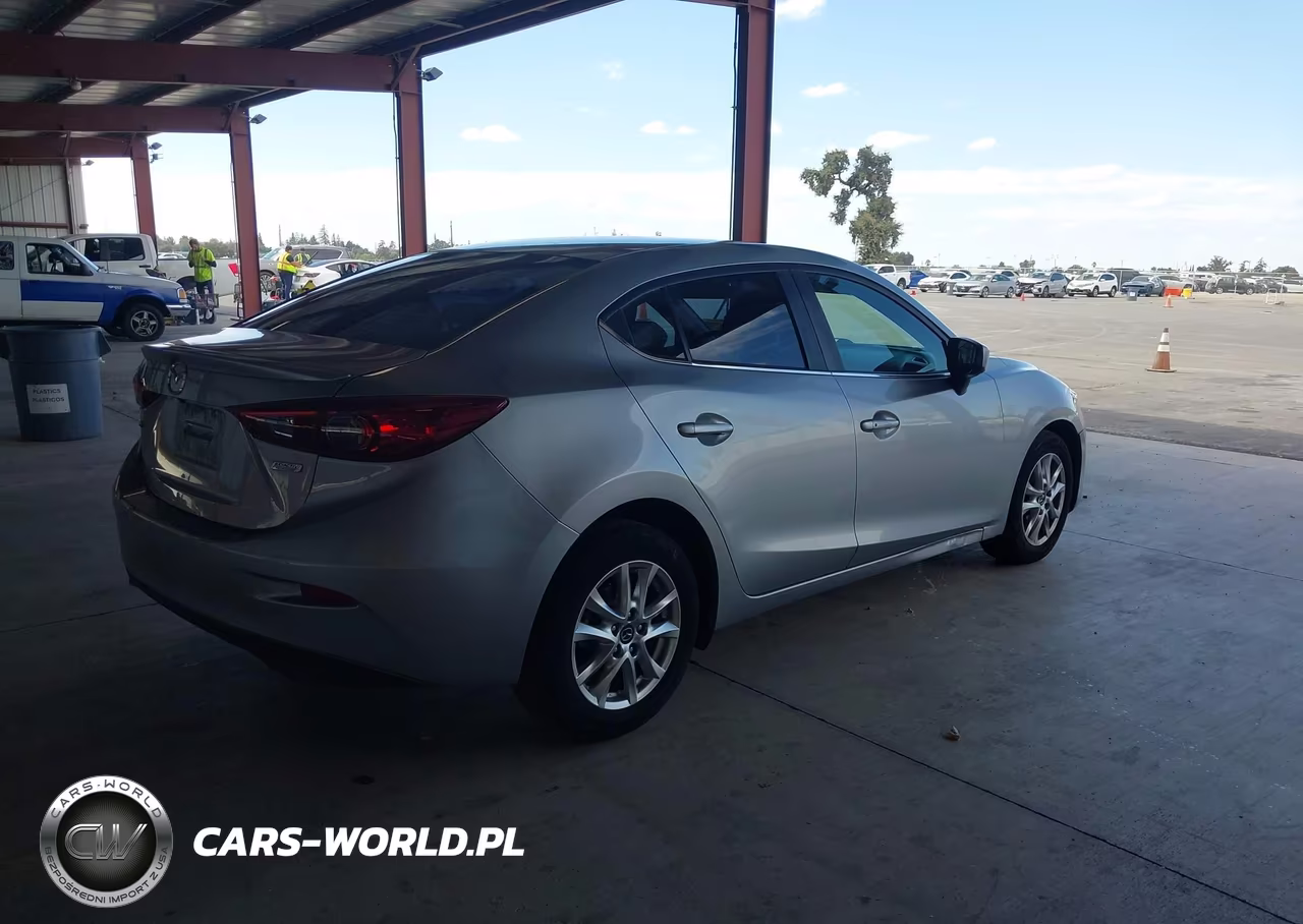 2015 Mazda Mazda3 I Touring VIN:3MZBM1V75FM225963 - 4