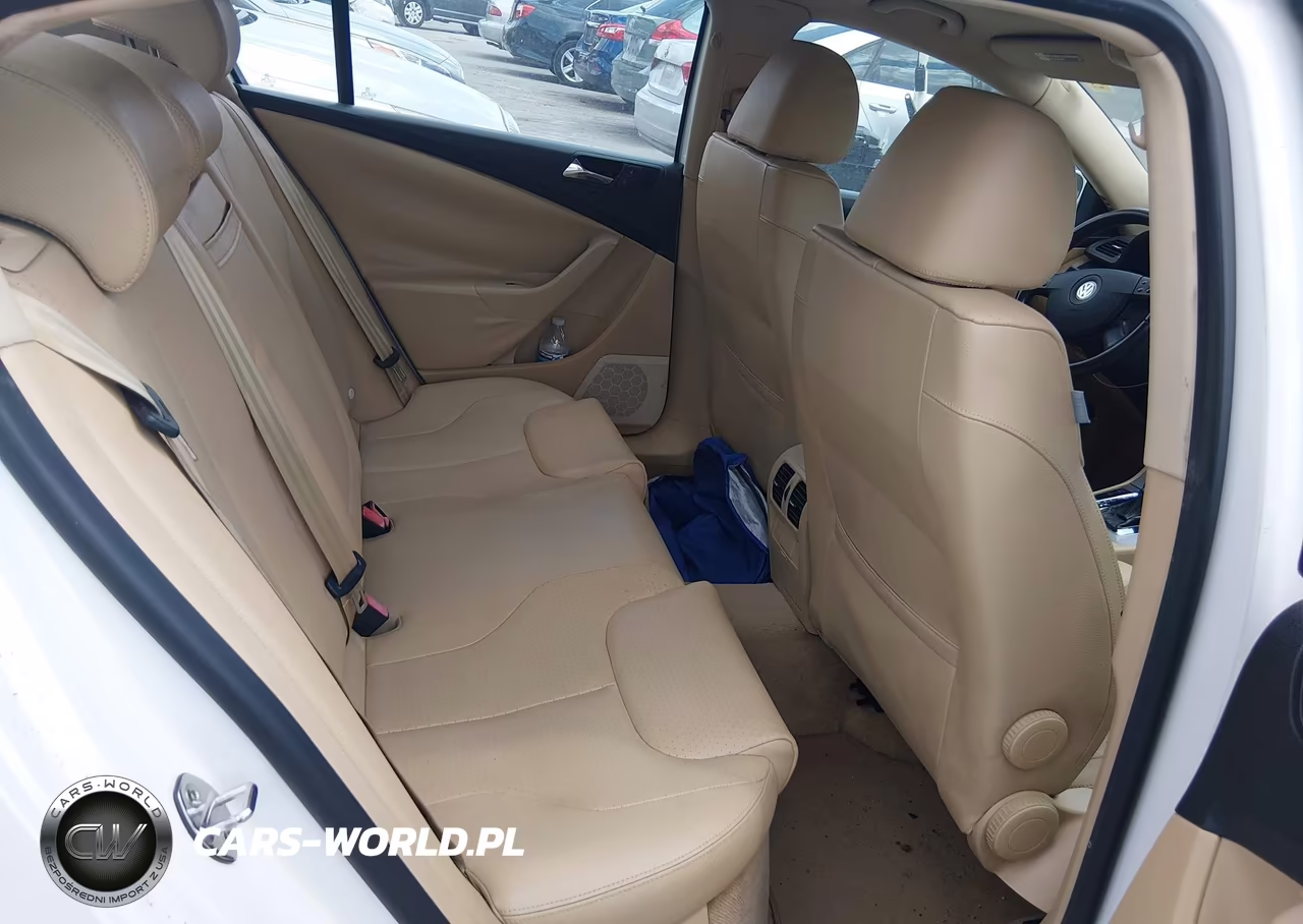2007 Volkswagen Passat Wolfsburg Edition VIN:WVWAK73C67P136776 - 8