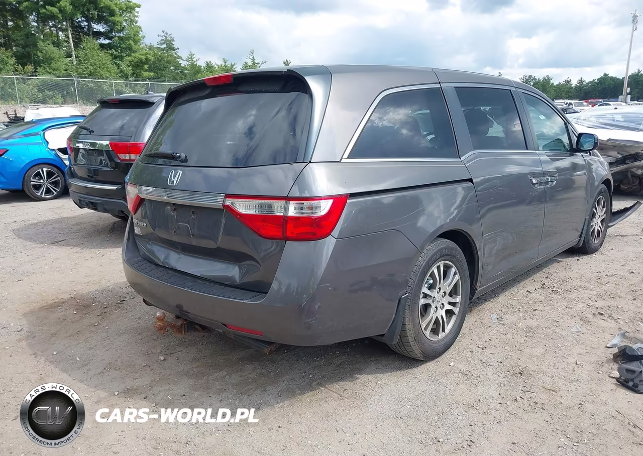 2013 Honda Odyssey Ex VIN:5FNRL5H47DB004623 - 4
