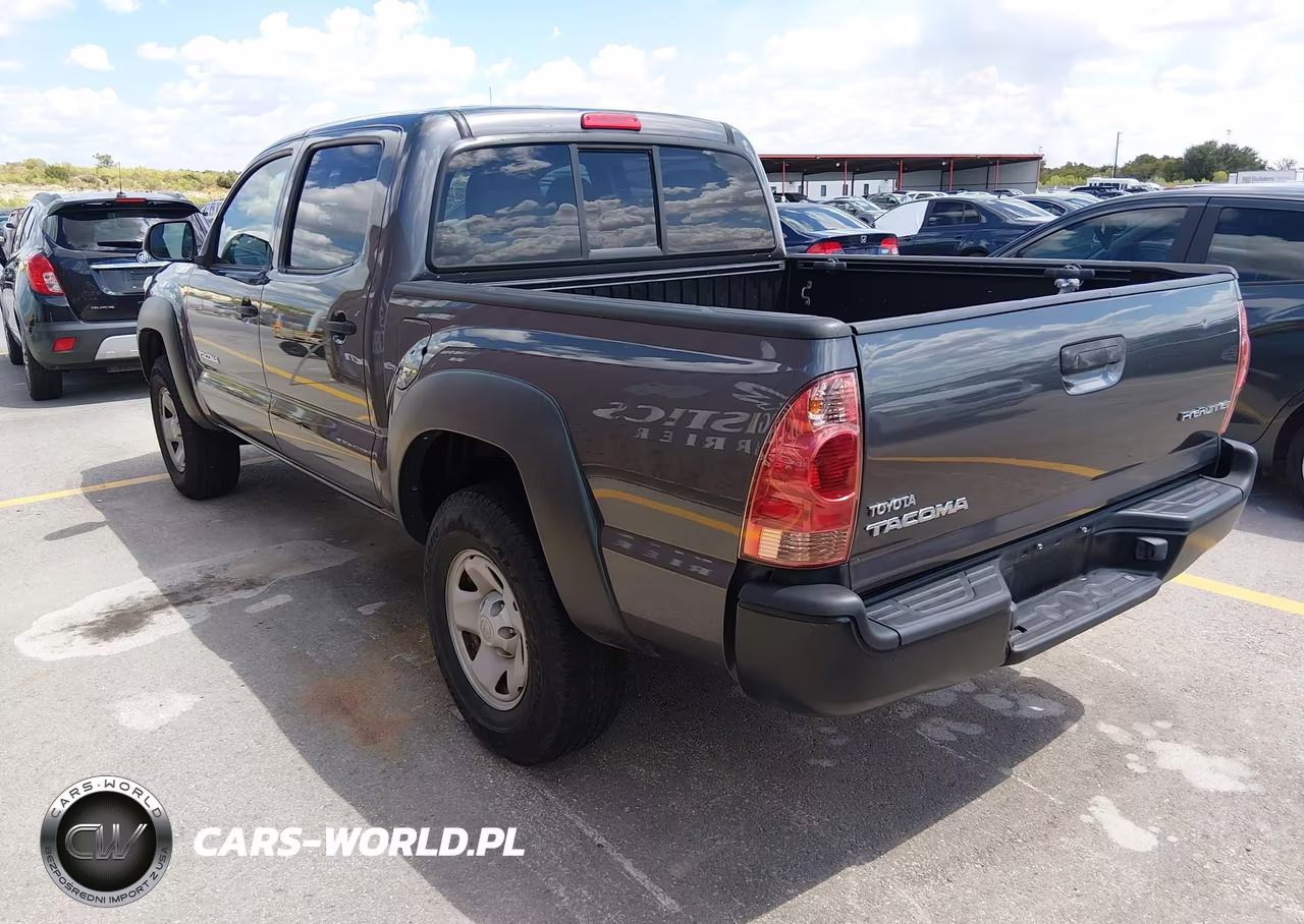 2015 Toyota Tacoma Prerunner VIN:5TFJX4GN2FX042856 - 3