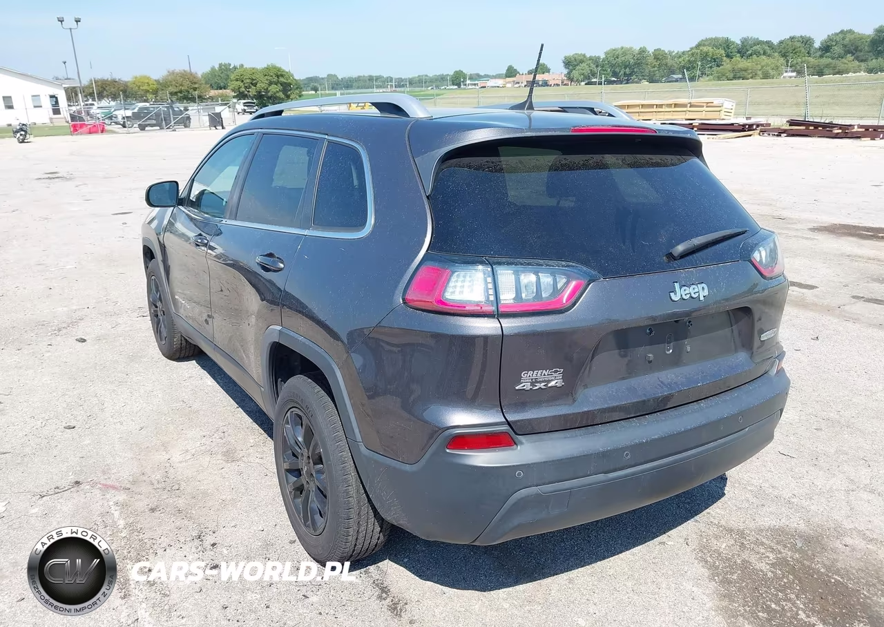 2020 Jeep Cherokee Latitude Plus 4X4 VIN:1C4PJMLB5LD544698 - 3