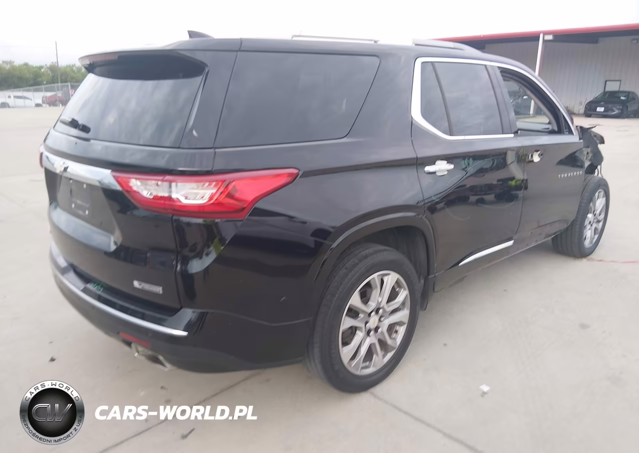 2018 Chevrolet Traverse Premier VIN:1GNERKKWXJJ105334 - 4