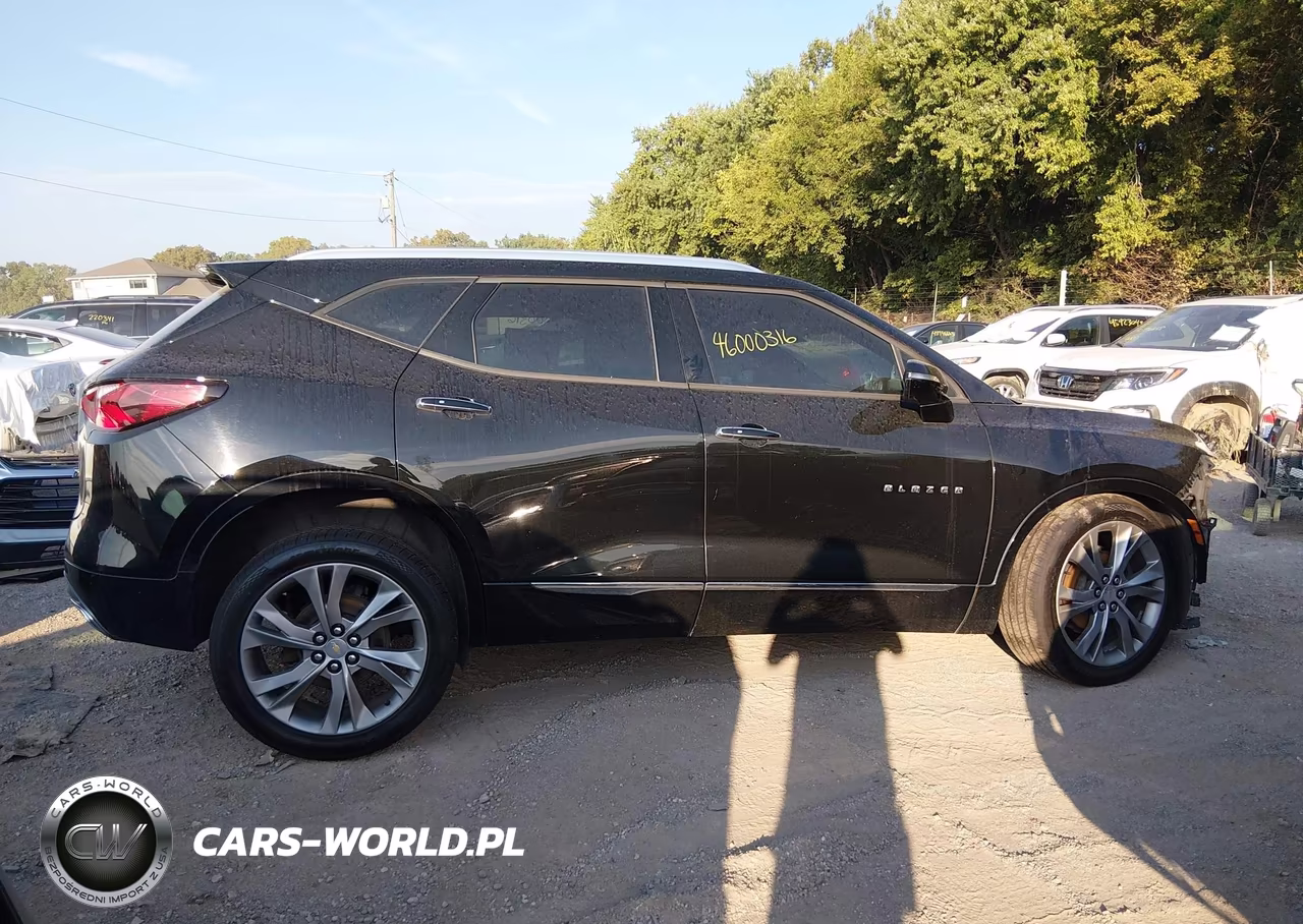 2019 Chevrolet Blazer Premier VIN:3GNKBFRS5KS704076 - 14