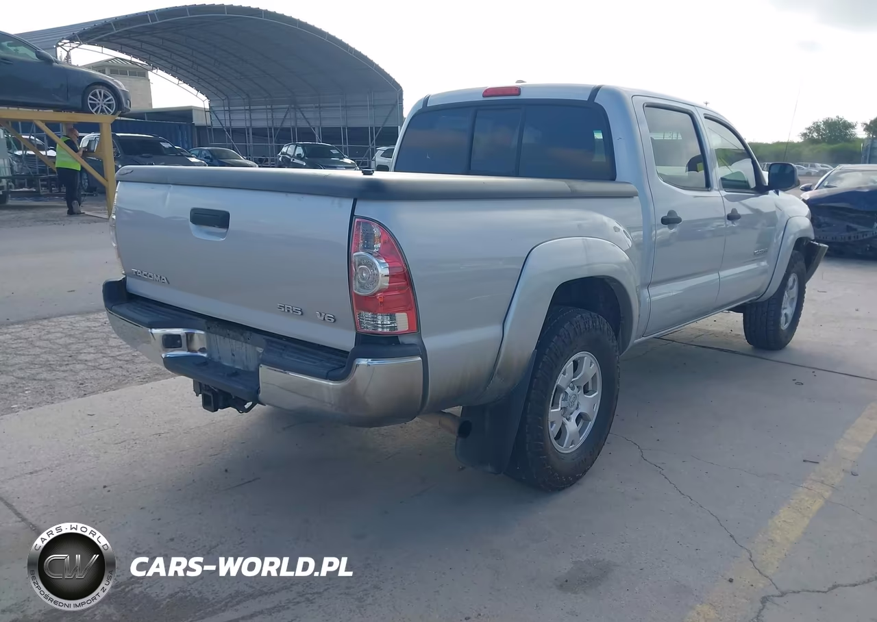 2010 Toyota Tacoma Prerunner V6 VIN:3TMJU4GN0AM096230 - 4
