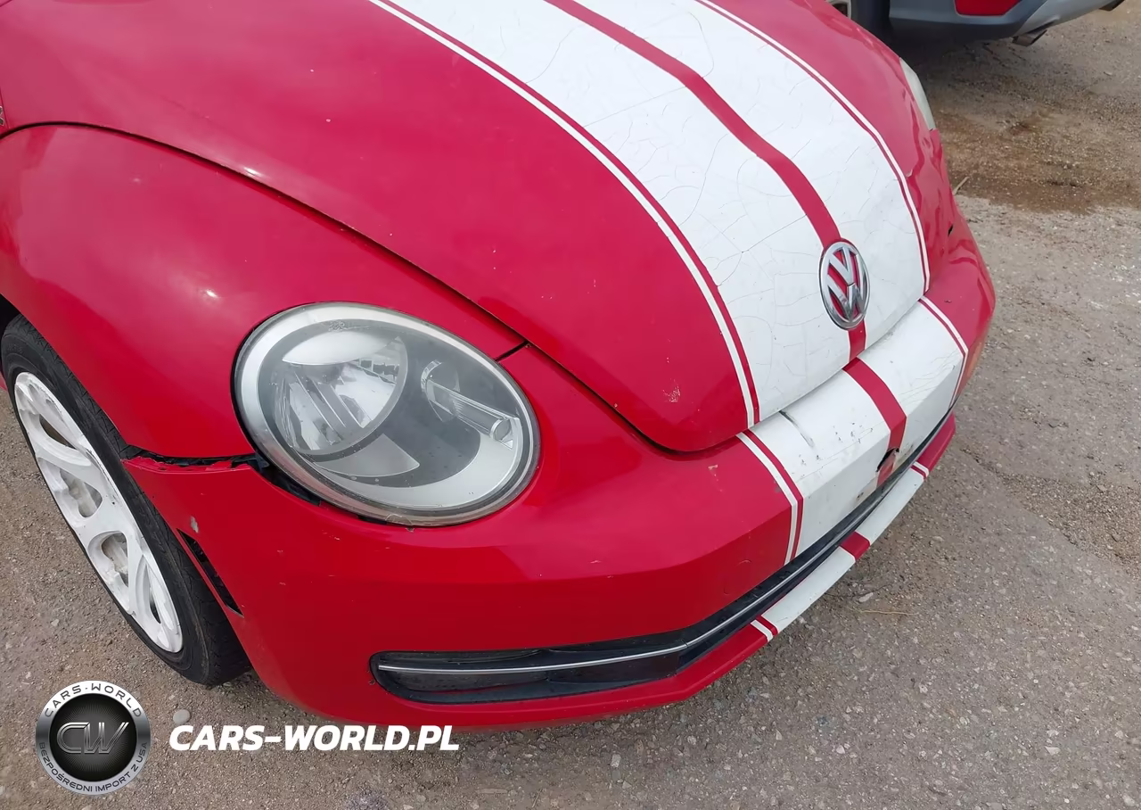 2013 Volkswagen Beetle 2.0T Turbo VIN:3VWV67AT0DM608896 - 6