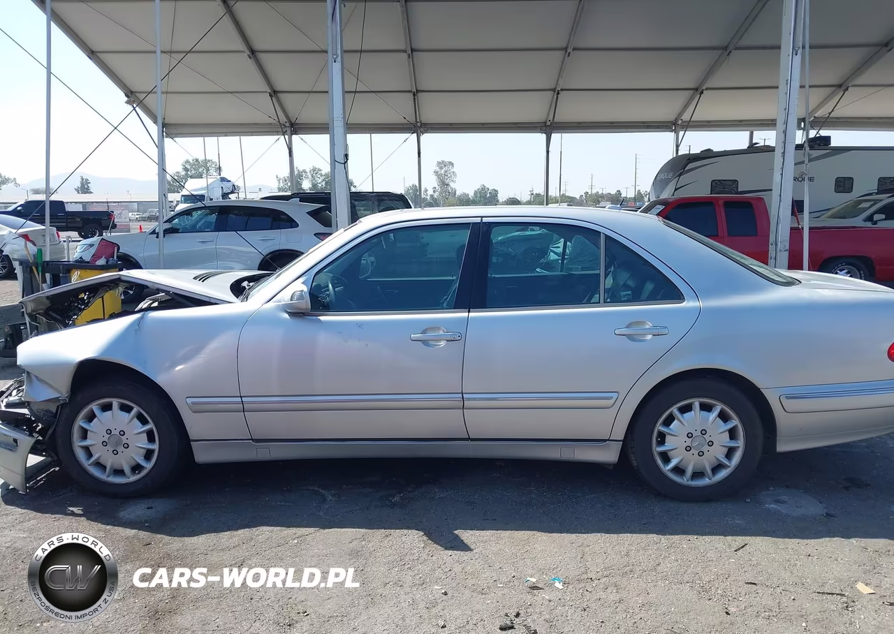 2000 Mercedes-Benz E 320 VIN:WDBJF65J8YB138598 - 15
