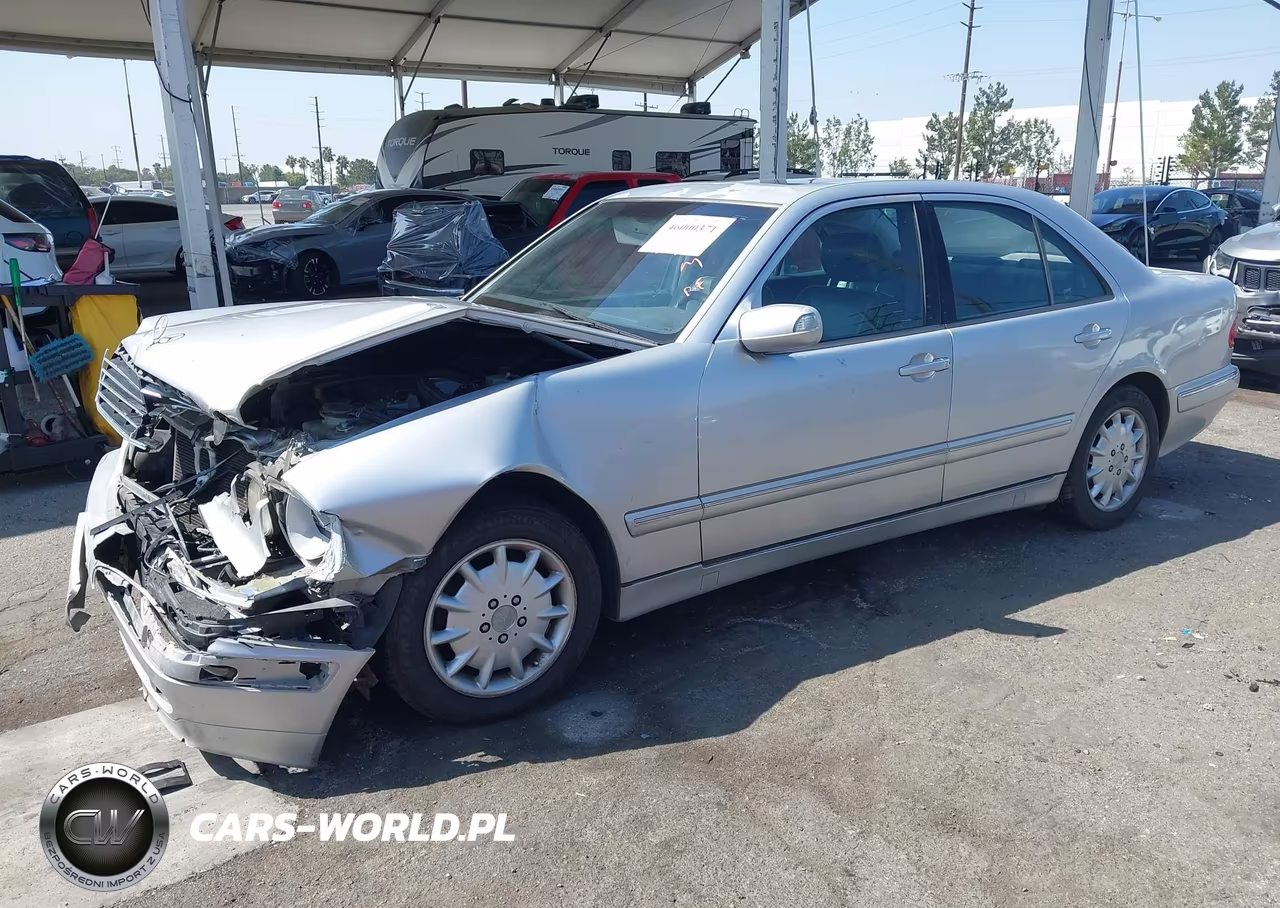 2000 Mercedes-Benz E 320 VIN:WDBJF65J8YB138598 - 2