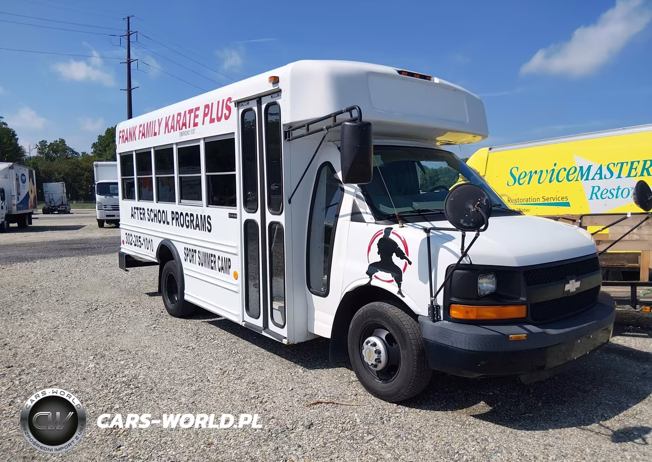 2008 Chevrolet Express Cutaway Work Van