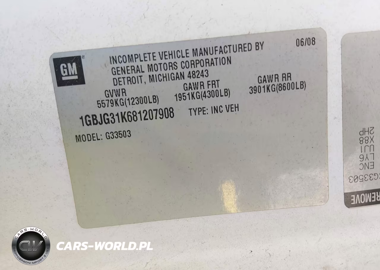 2008 Chevrolet Express Cutaway Work Van VIN:1GBJG31K681207908 - 9