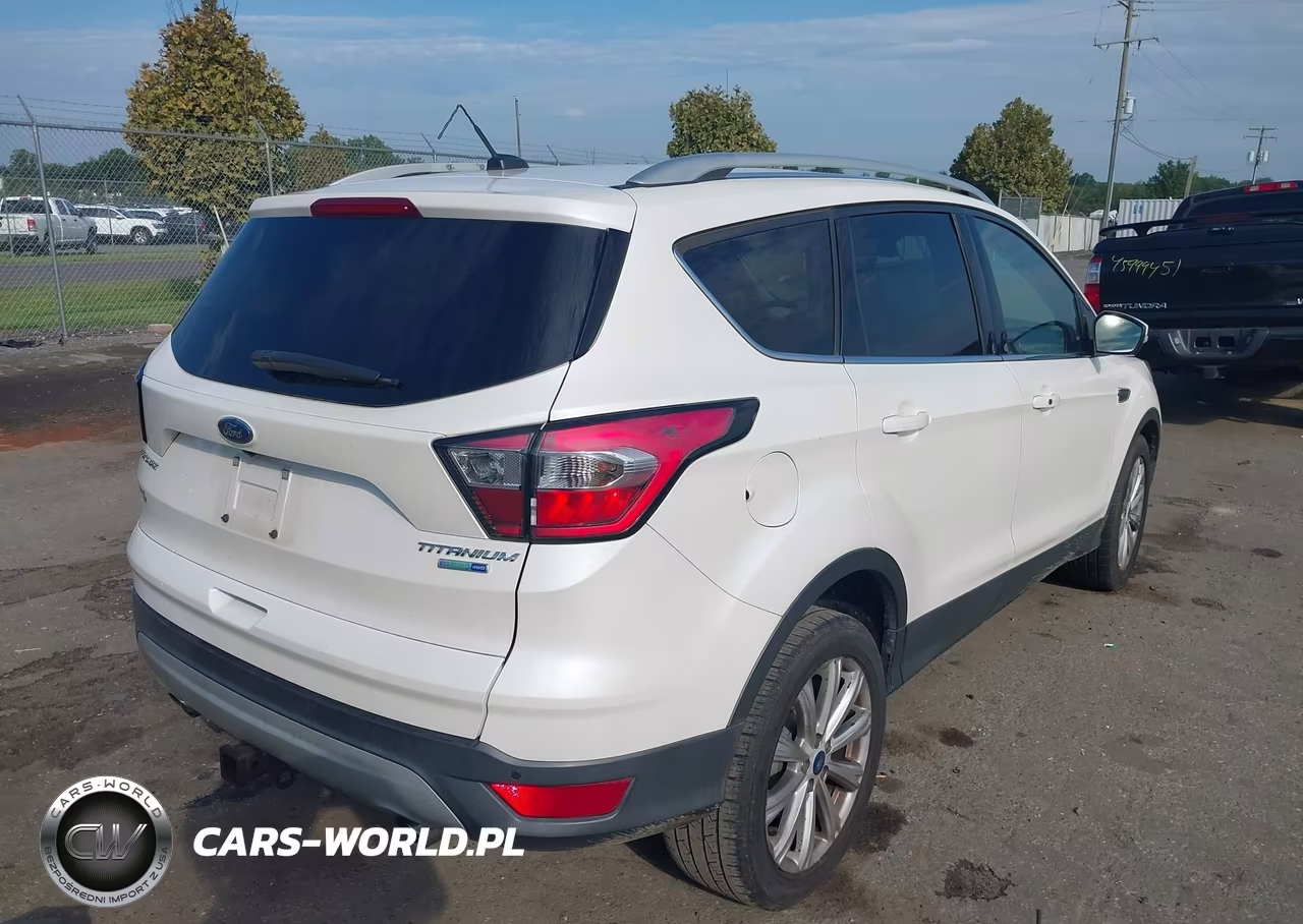 2017 Ford Escape Titanium VIN:1FMCU9J98HUD82121 - 4