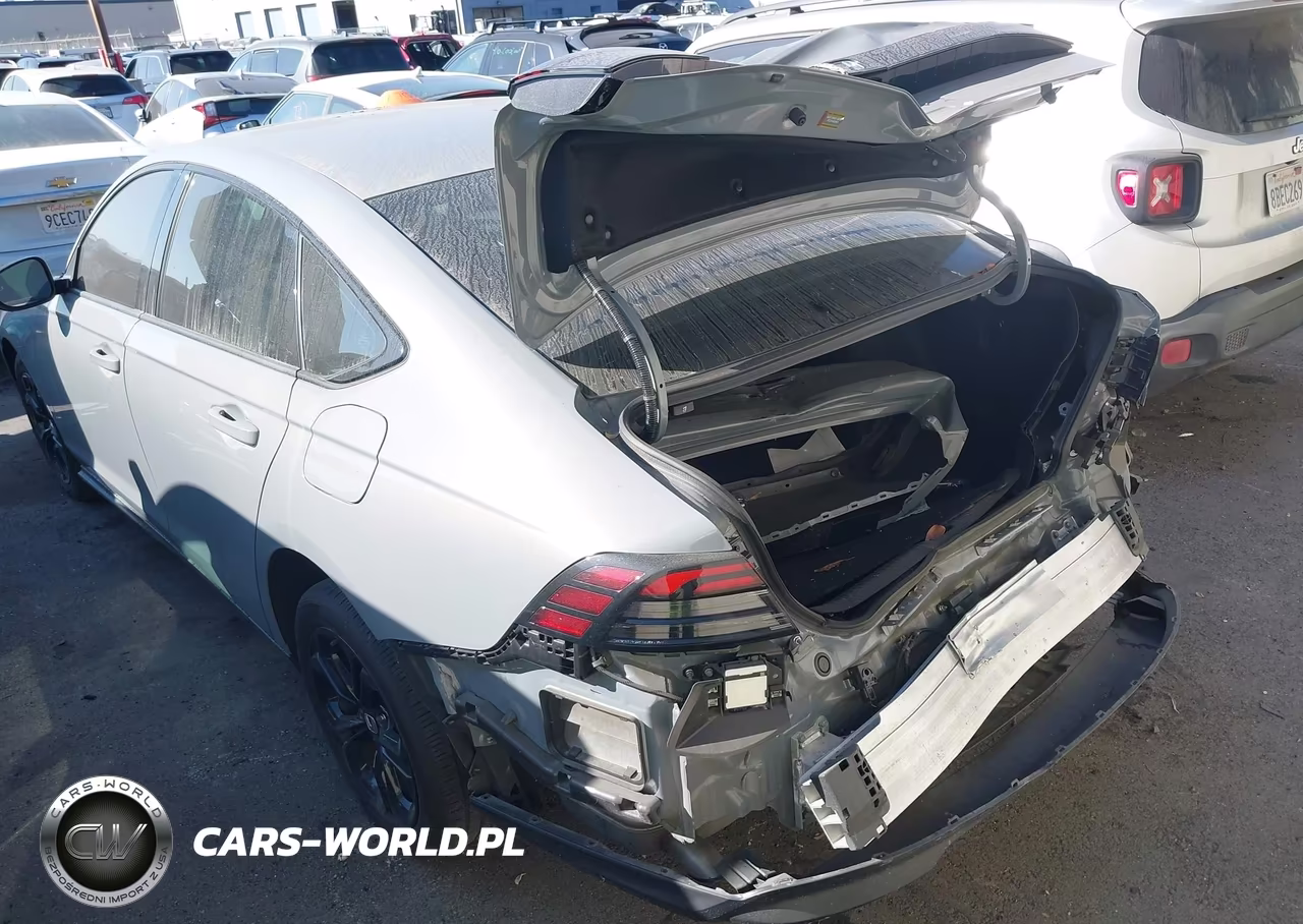 2025 Honda Accord Se VIN:1HGCY1F41SA013389 - 3