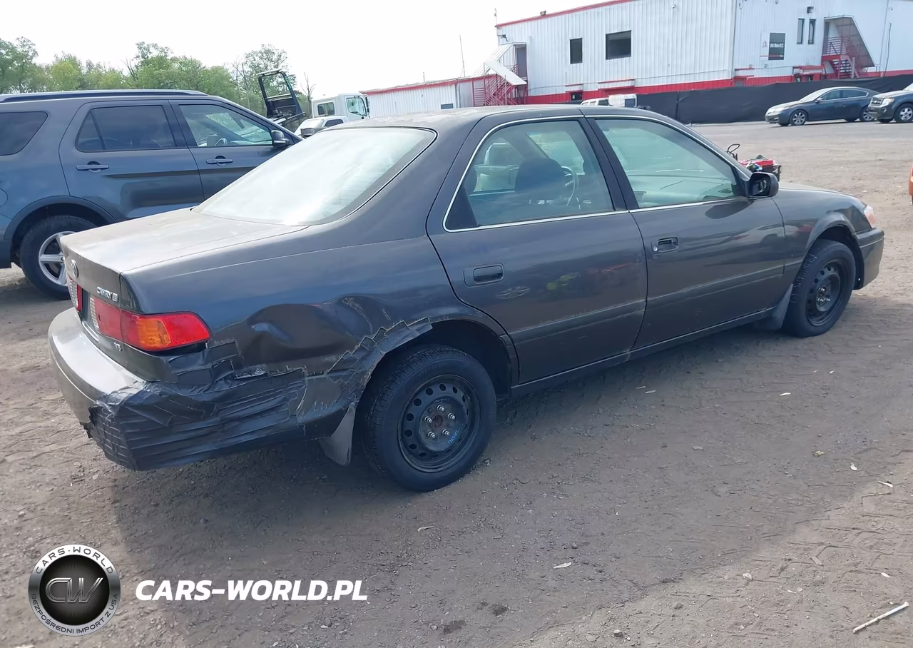 2000 Toyota Camry Le V6 VIN:4T1BF22K7YU952625 - 4