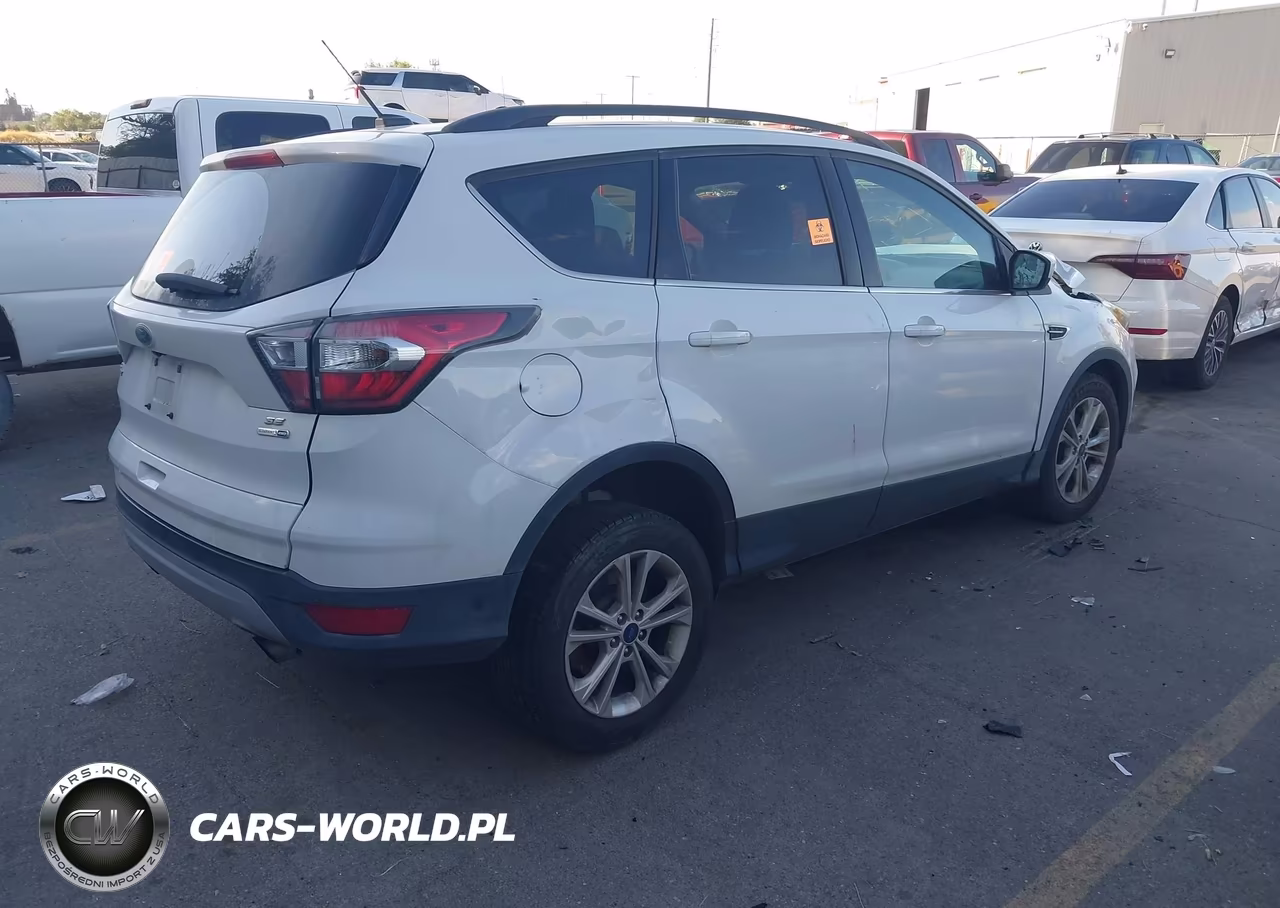 2017 Ford Escape Se VIN:1FMCU9GD1HUA51456 - 4
