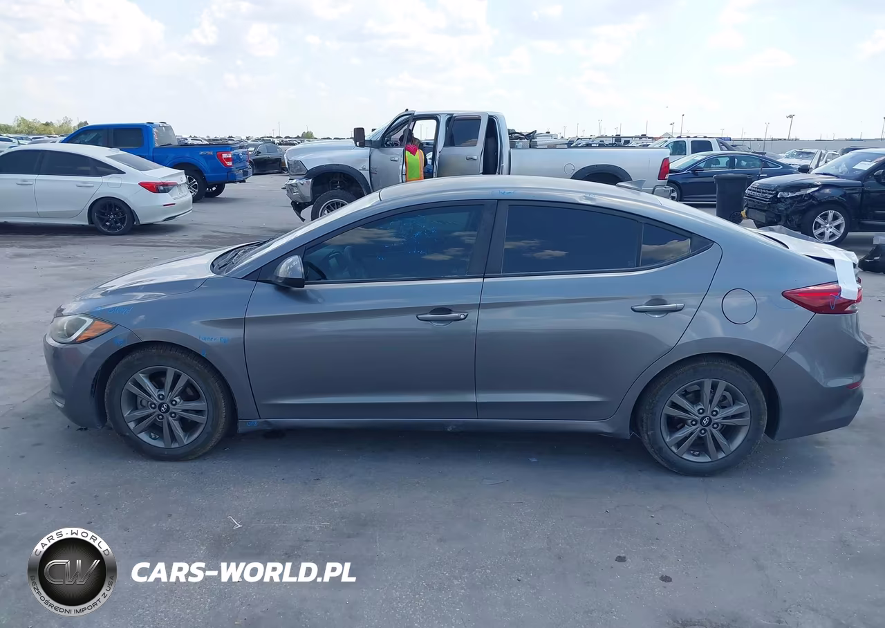 2018 Hyundai Elantra Sel VIN:5NPD84LF1JH251938 - 15