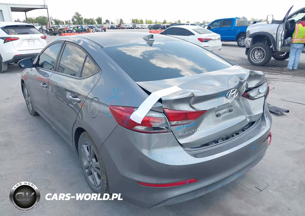 2018 Hyundai Elantra Sel VIN:5NPD84LF1JH251938 - 3
