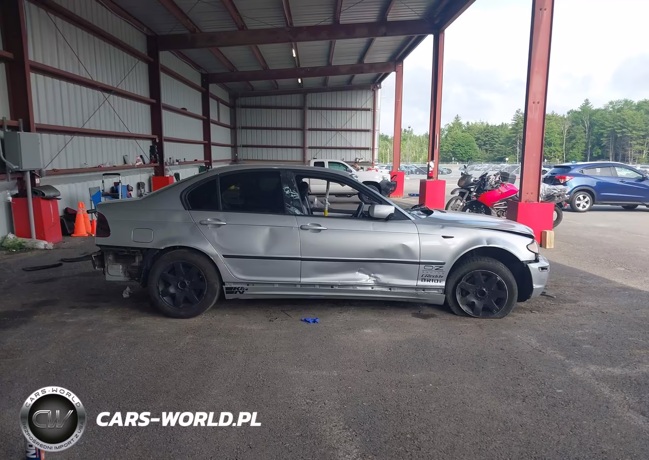 2003 BMW 3 Series 325Xi VIN:WBAEU33493PM53469 - 13