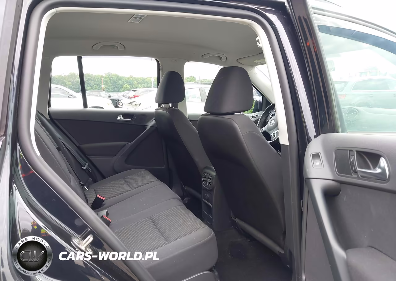 2017 Volkswagen Tiguan 2.0T-2.0T S VIN:WVGBV7AX3HK051924 - 8