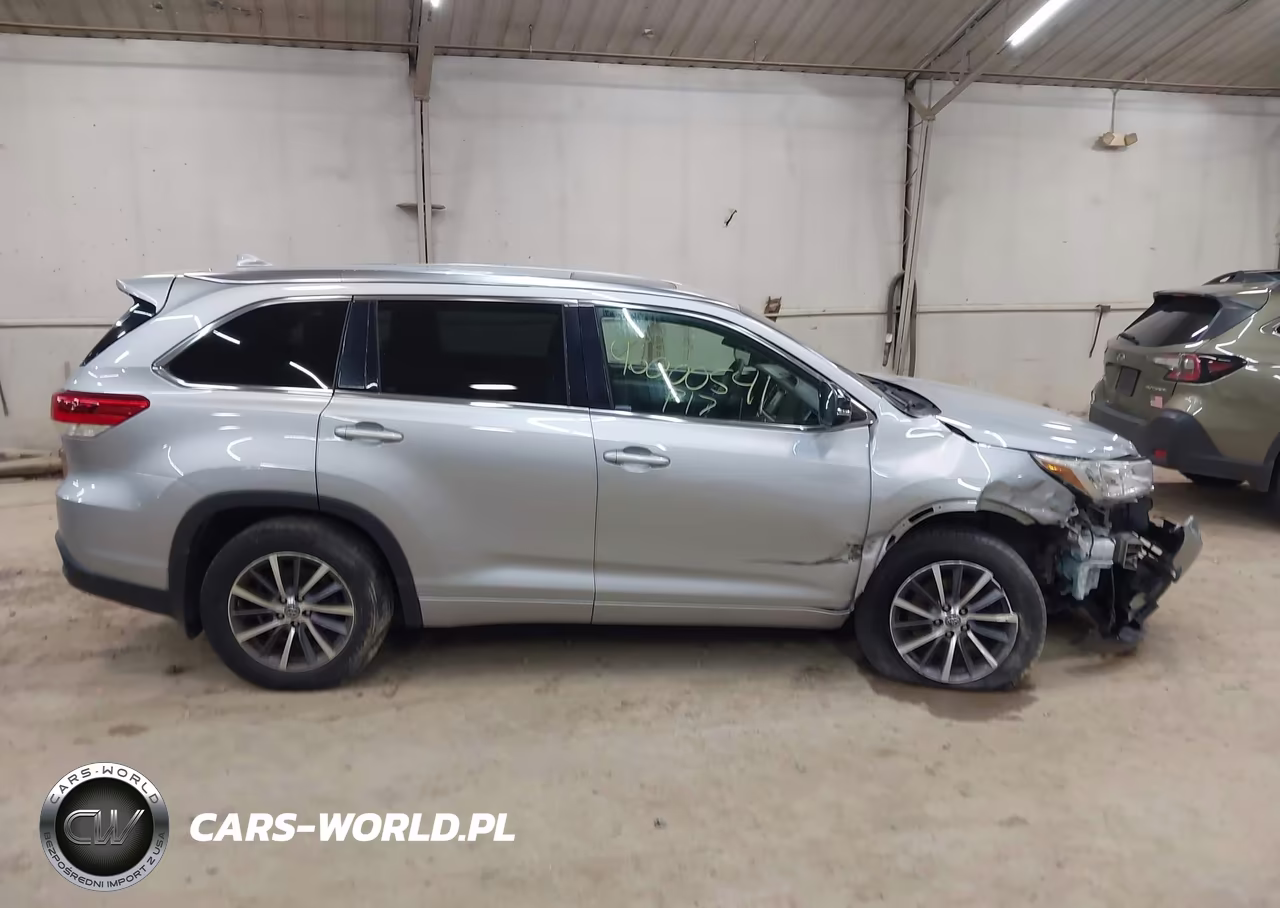 2017 Toyota Highlander Xle VIN:5TDJZRFH0HS385273 - 13