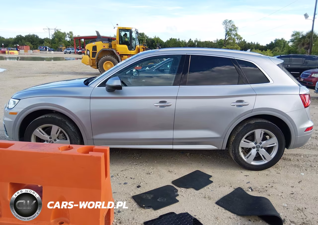 2019 Audi Q5 45 Premium VIN:WA1BNAFY9K2136089 - 14