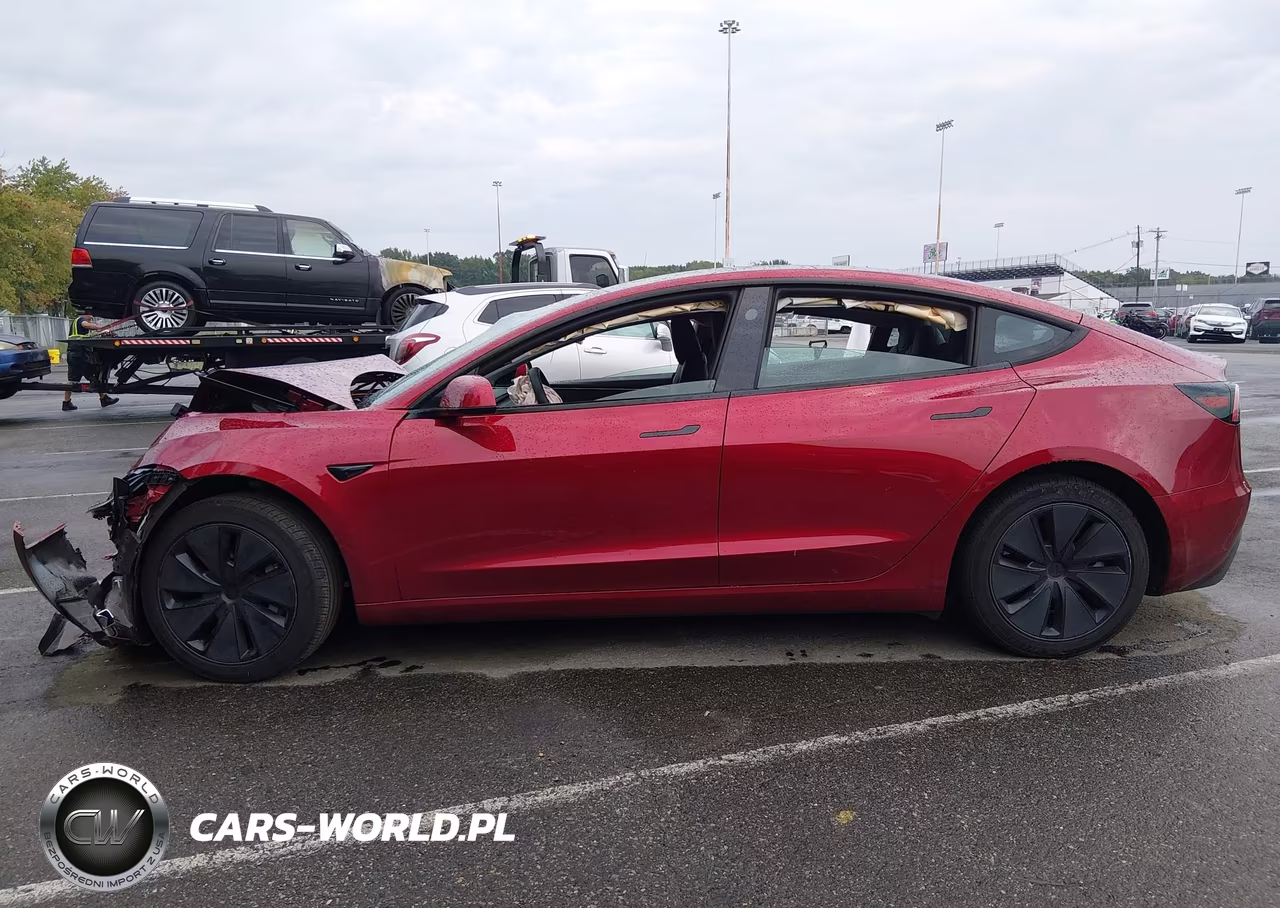 2025 Tesla Model 3 Long Range Rear-Wheel Drive-Standard Rear-Wheel Drive VIN:5YJ3E1EA1SF984947 - 13