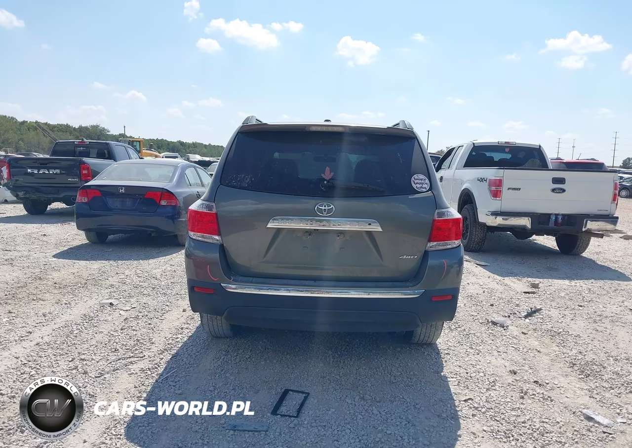 2011 Toyota Highlander Base V6 VIN:5TDBK3EH7BS074308 - 16