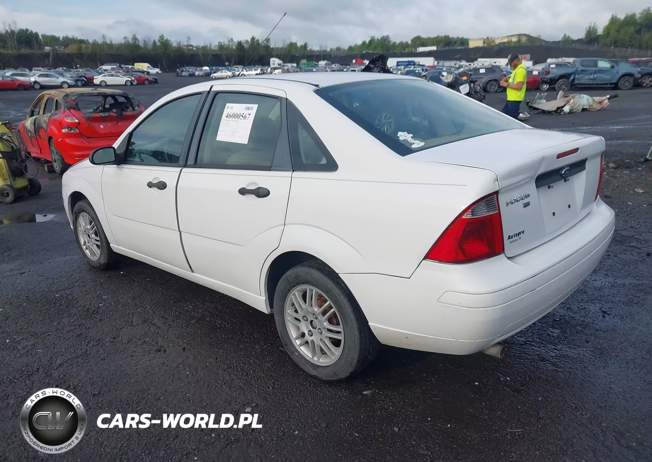 2007 Ford Focus S-Se-Ses VIN:1FAFP34N37W130610 - 3