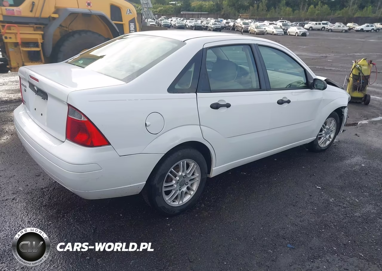 2007 Ford Focus S-Se-Ses VIN:1FAFP34N37W130610 - 4