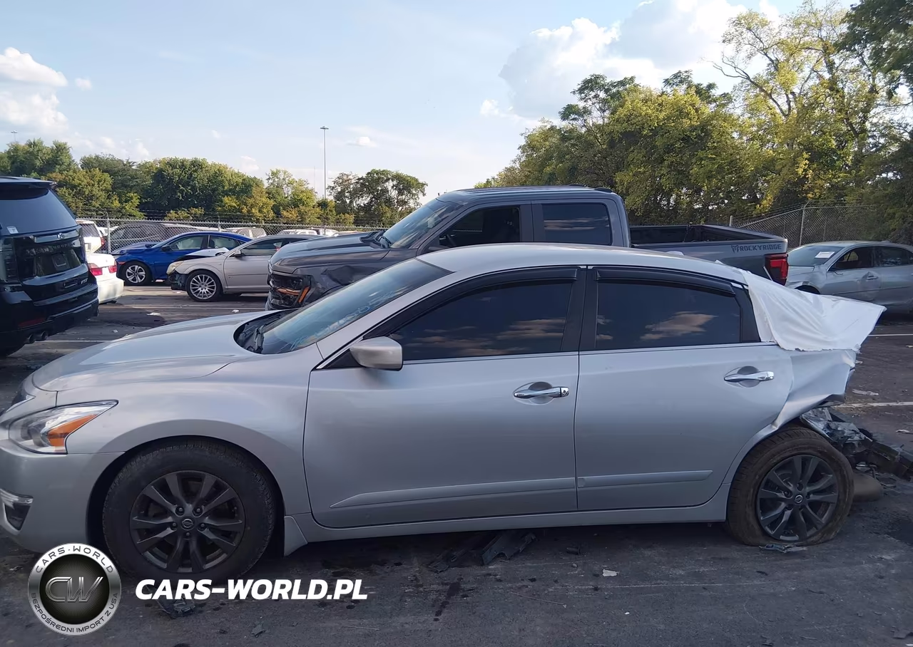 2015 Nissan Altima 2.5 S VIN:1N4AL3AP4FC570900 - 15