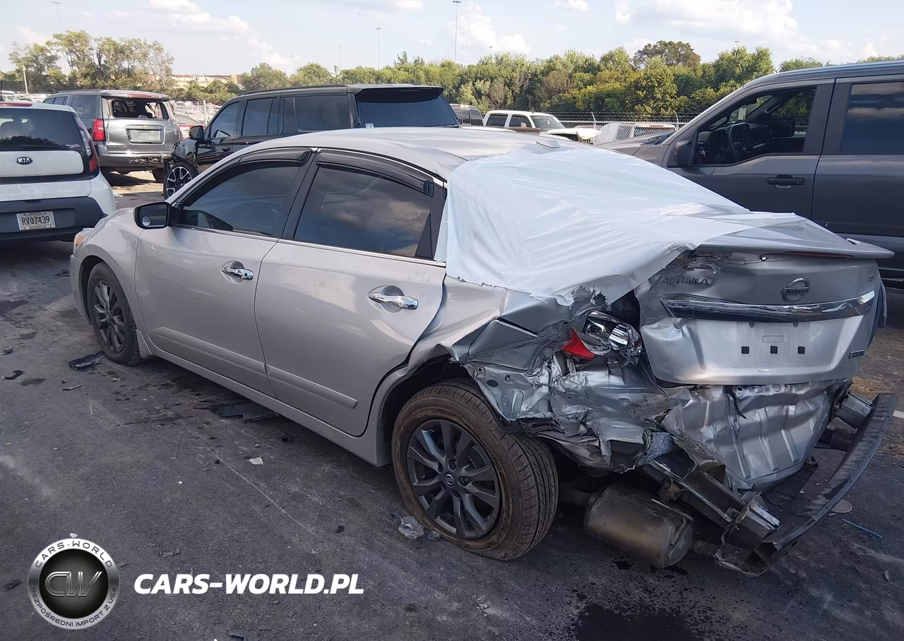 2015 Nissan Altima 2.5 S VIN:1N4AL3AP4FC570900 - 3
